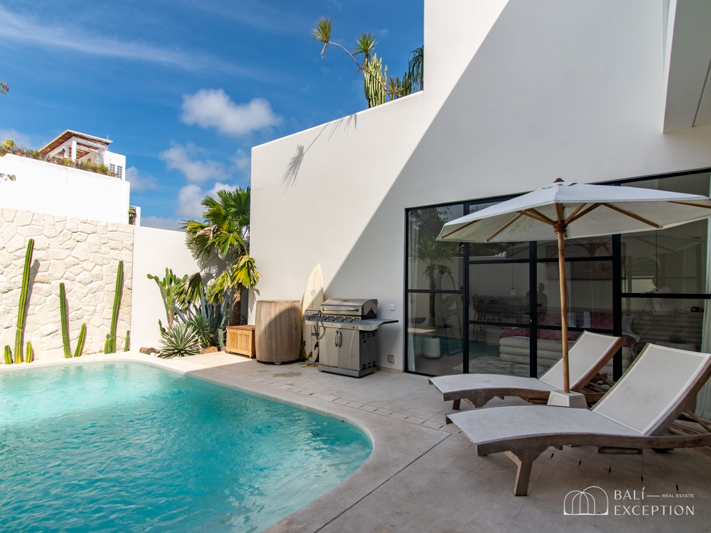 CONTEMPORARY 4 BEDROOM VILLA FOR SALE LEASEHOLD IN BINGIN BE-417 